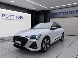 Weiß Gebraucht 2022 Audi e-tron S-Line SUV | 39.750 € (Etwas zu teuer)