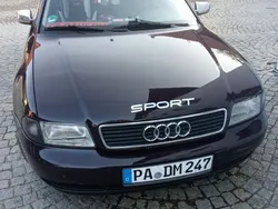 Rot Gebraucht 1994 Audi A4 Performance Limousine | 3.200 €