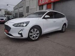 Weiß Gebraucht 2020 Ford Focus Cool & Connect Kombi | 9.990 € (Superpreis)