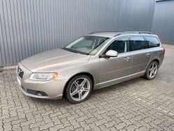 Silber Gebraucht 2013 Volvo V70 Pro Kombi | 12.200 € (Teuer)