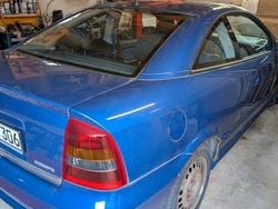 Blau Gebraucht 2002 Opel Astra Coupé | 1.250 € (Guter Preis)