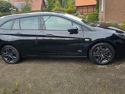 Schwarz Gebraucht 2021 Opel Astra Kombi | 12.500 € (Etwas zu teuer)