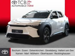 Weiß Neu 2025 Toyota bZ4X SUV | 44.989 € (Etwas zu teuer)