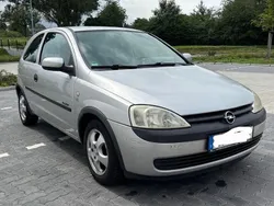 Silber Gebraucht 2001 Opel Corsa Comfort Kleinwagen | 1.650 € (Etwas zu teuer)