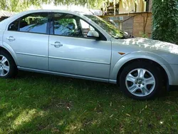 Silber Gebraucht 2002 Ford Mondeo Limousine | 2.222 € (Fairer Preis)