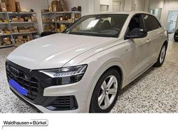 Vikunjabeige (metallic) Gebraucht 2022 Audi Q8 S-Line SUV | 65.950 € (Fairer Preis)