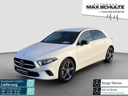 Weiß Gebraucht 2022 Mercedes A250 Night Limousine | 25.680 € (Guter Preis)