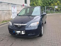 Schwarz Gebraucht 2005 Mazda 2 Kleinwagen | 1.600 €