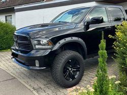 Schwarz Gebraucht 2013 Dodge Ram Abholung | 31.500 € (Teuer)
