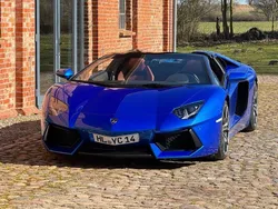 Blau Gebraucht 2016 Lamborghini Aventador Cabrio | 309.000 €
