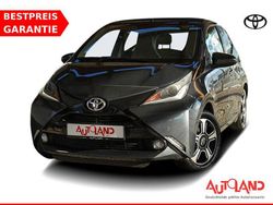 Schwarz Gebraucht 2017 Toyota Aygo Kleinwagen | 10.990 € (Teuer)