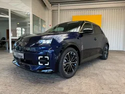 Nachtblau Gebraucht 2024 Renault R5 Iconic Kleinwagen | 29.900 € (Guter Preis)