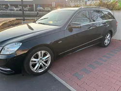 Schwarz Gebraucht 2011 Mercedes 200 Kombi | 11.999 €