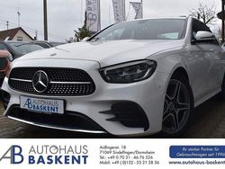 Weiß Gebraucht 2021 Mercedes E220 AMG line Limousine | 42.890 € (Teuer)