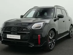 Schwarz Gebraucht 2024 Mini John Cooper Works Countryman SUV | 45.226 € (Guter Preis)