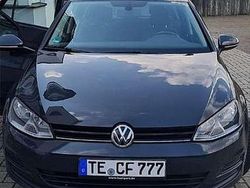 Grau Gebraucht 2014 VW Golf VII Limousine | 7.993 € (Fairer Preis)