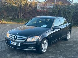 Schwarz Gebraucht 2010 Mercedes C180 Avantgarde Limousine | 7.990 € (Fairer Preis)