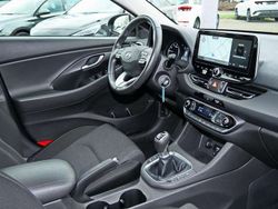 Amazon grey Gebraucht 2022 Hyundai i30 Trend Limousine | 13.875 € (Fairer Preis)