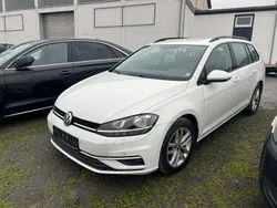 Weiß Gebraucht 2017 VW Golf VII Comfortline Kombi | 10.900 € (Fairer Preis)