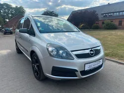 Silber Gebraucht 2007 Opel Zafira Basis Van / Kleinbus | 2.995 € (Fairer Preis)