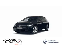 Grenadillschwarz Gebraucht 2025 VW Golf VIII Goal Limousine | 29.970 € (Superpreis)