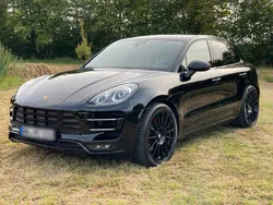 Schwarz Gebraucht 2016 Porsche Macan Turbo SUV | 42.900 € (Fairer Preis)