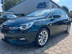 Grün Gebraucht 2016 Opel Astra Dynamic Limousine | 13.490 € (Guter Preis)