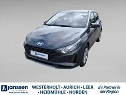 Grau Neu 2025 Hyundai i20 Select Limousine | 20.990 € (Etwas zu teuer)