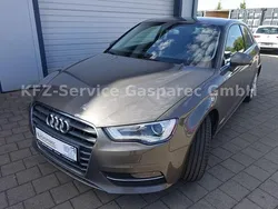 Grau Gebraucht 2014 Audi A3 Attraction Limousine | 8.500 € (Fairer Preis)