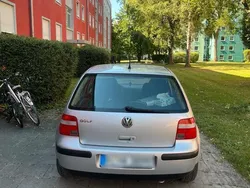 Silber Gebraucht 2003 VW Golf IV Kleinwagen | 1.199 € (Superpreis)