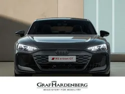 Grau Neu 2024 Audi RS e-tron GT Sport Limousine | 177.874 €