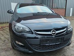 Schwarz Gebraucht 2014 Opel Astra Energy Kombi | 6.800 € (Fairer Preis)