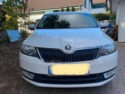 Weiß Gebraucht 2014 Skoda Rapid Limousine | 7.900 € (Fairer Preis)
