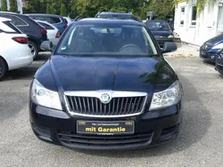 Schwarz Gebraucht 2012 Skoda Octavia Family Limousine | 4.990 € (Superpreis)