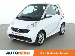 Weiß Gebraucht 2014 Smart ForTwo Coupé Passion Kleinwagen | 8.000 € (Etwas zu teuer)
