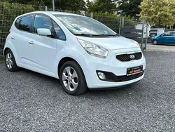 Weiß Gebraucht 2014 Kia Venga FIFA World Cup Edition Kleinwagen | 6.800 € (Fairer Preis)
