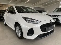 Northern white pearl Gebraucht 2025 Mazda 2 Center-Line Kleinwagen | 23.900 € (Guter Preis)