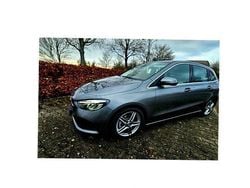 Grau Gebraucht 2024 Mercedes B200 Van / Kleinbus | 28.300 € (Superpreis)