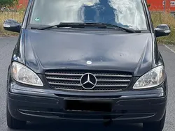 Schwarz Gebraucht 2006 Mercedes Viano Van / Kleinbus | 7.200 € (Fairer Preis)