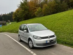 Grau Gebraucht 2011 VW Touran Van / Kleinbus | 5.999 € (Guter Preis)