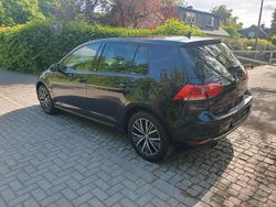 Schwarz Gebraucht 2017 VW Golf VII Kleinwagen | 13.999 € (Guter Preis)