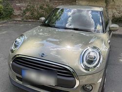Grün Gebraucht 2019 Mini ONE Kleinwagen | 14.000 € (Fairer Preis)