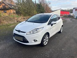 Weiß Gebraucht 2011 Ford Fiesta Kleinwagen | 3.900 € (Fairer Preis)