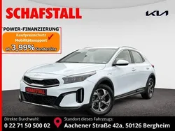 Weiss ((wd) cararraweiss) Gebraucht 2023 Kia XCeed Edition 7 SUV | 18.979 € (Guter Preis)