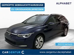 Atlantic blue (metallic) Gebraucht 2024 VW Golf VIII Style Kombi | 29.190 € (Fairer Preis)