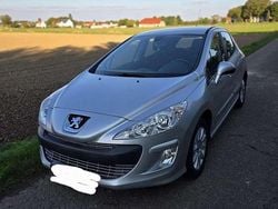 Grau Gebraucht 2010 Peugeot 308 Tendance Kleinwagen | 2.000 € (Fairer Preis)