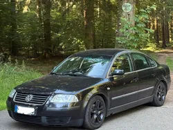 Schwarz Gebraucht 2003 VW Passat Limousine | 1.000 € (Guter Preis)