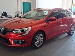 Rot Gebraucht 2016 Renault Mégane GrandTour Kombi | 7.500 € (Fairer Preis)
