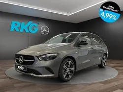 Grau Gebraucht 2025 Mercedes B250e Progressive Van / Kleinbus | 46.380 €