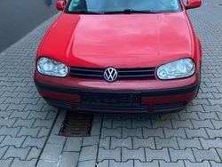 Rot Gebraucht 2000 VW Golf IV Kleinwagen | 600 € (Superpreis)